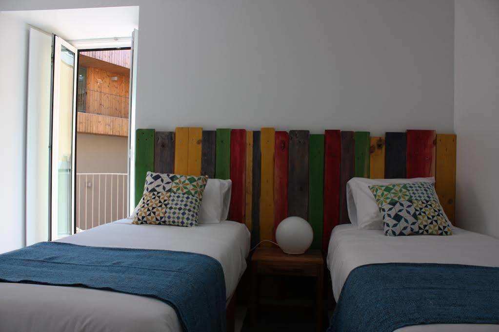 Moon Hill By Joivy Hostel Sintra Exterior foto