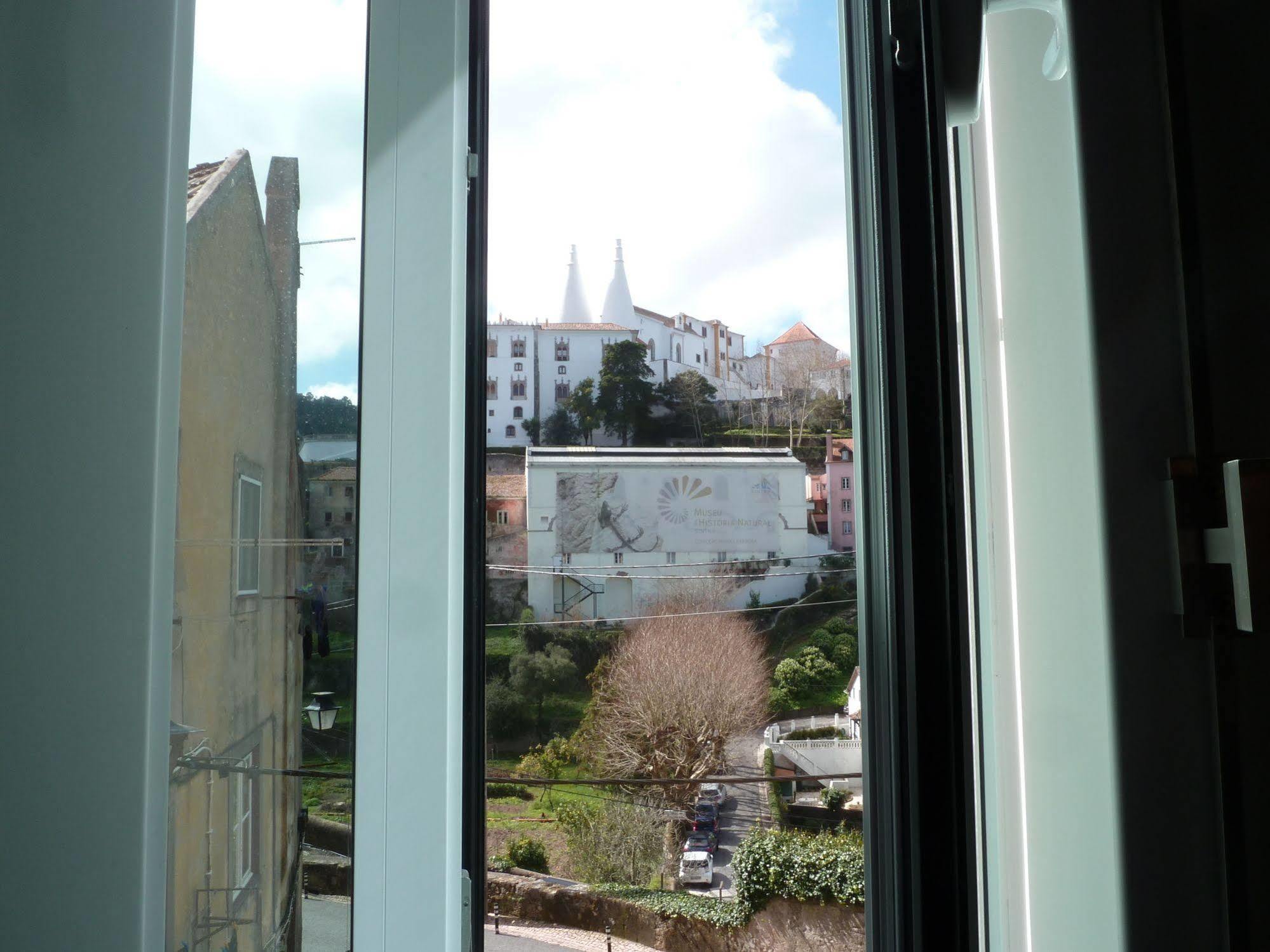 Moon Hill By Joivy Hostel Sintra Exterior foto